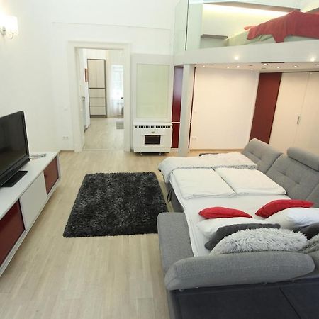 شقة Superior Loft At Basilica بودابست المظهر الخارجي الصورة