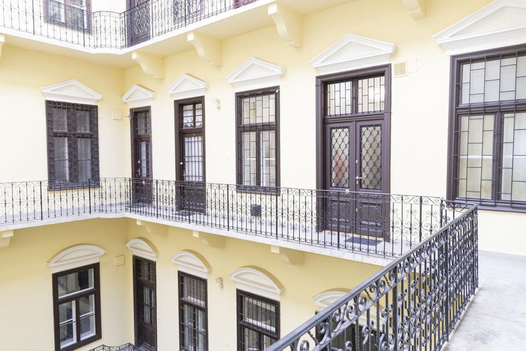 شقة Superior Loft At Basilica بودابست المظهر الخارجي الصورة